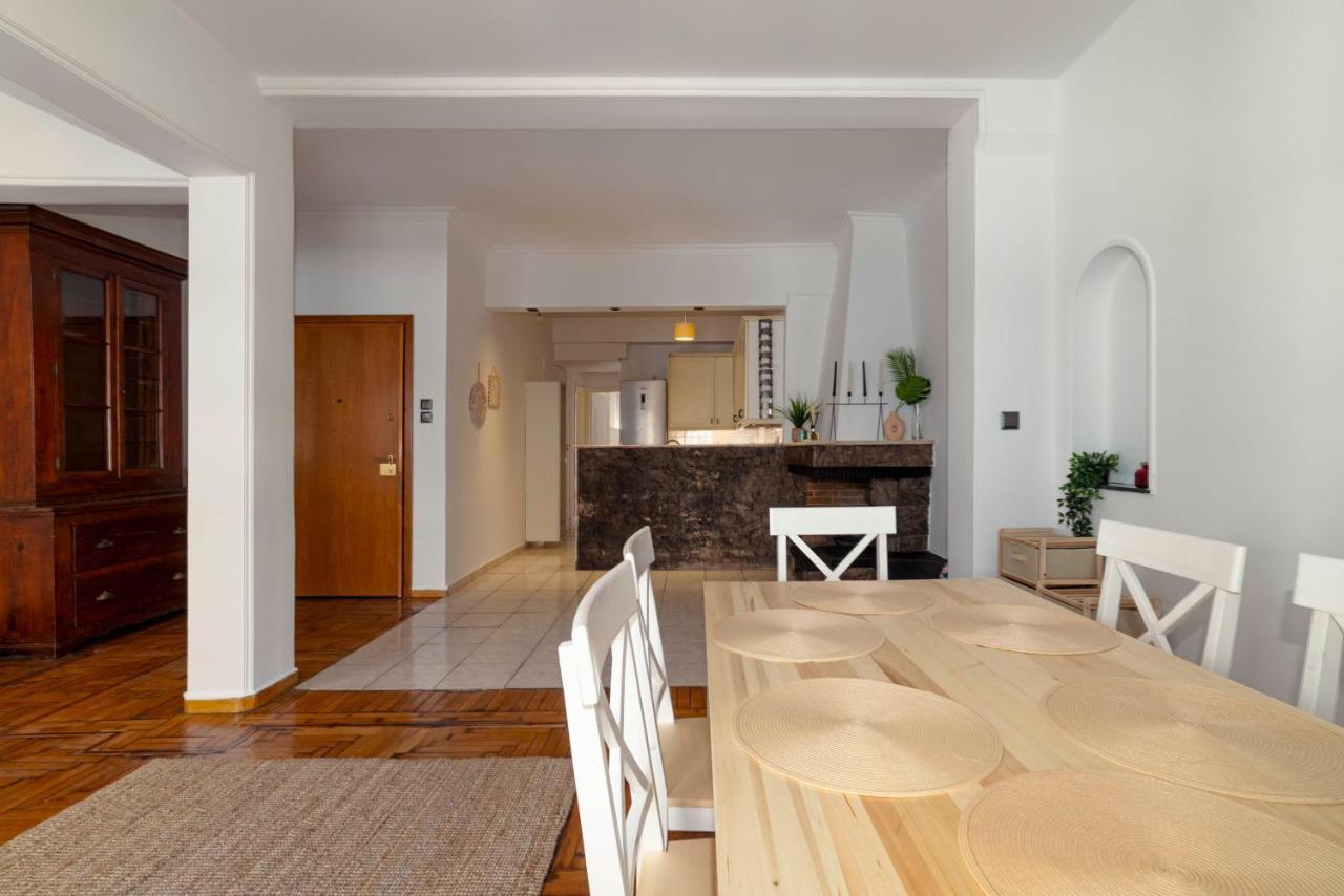 Spacious 2Bd Apartment Next To Athens Archeological Museum Exteriér fotografie